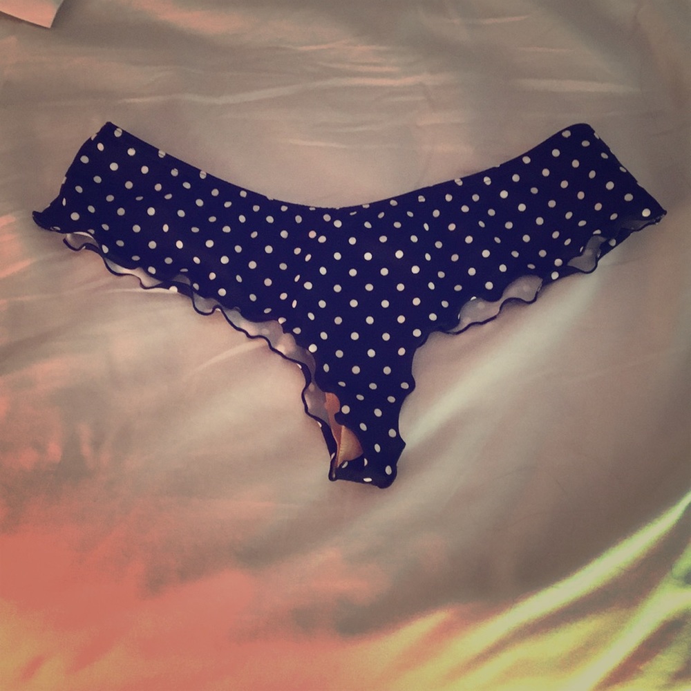VS cheeky bikini bottom
